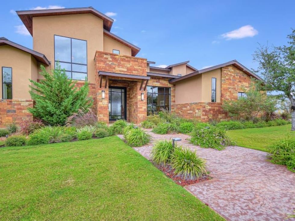 10113 Carter Canyon San Antonio house for sale