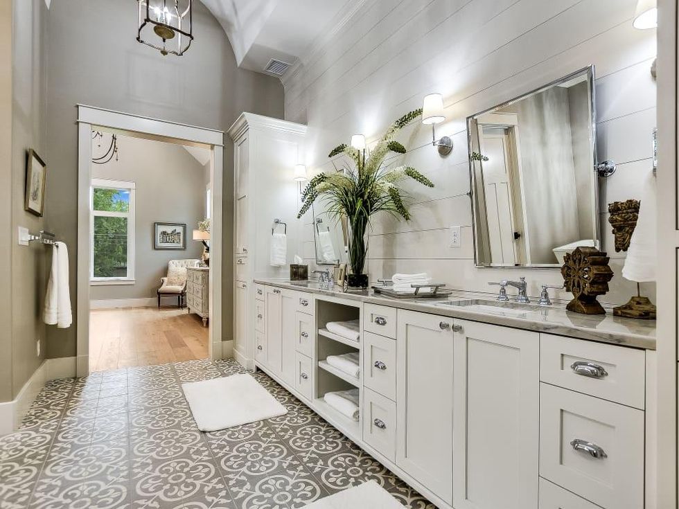 1016 Garraty, San Antonio, house, for sale bathroom