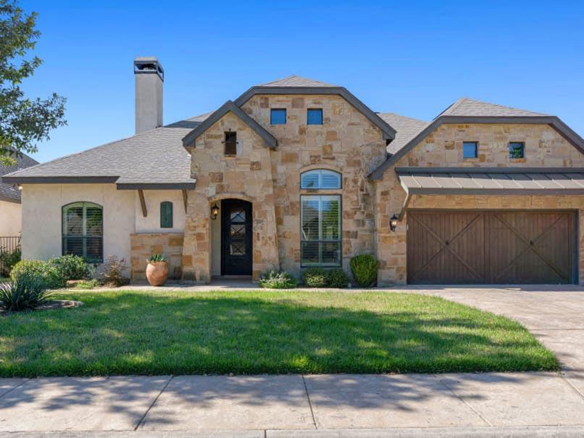 1021 Gruene Springs boasts the highest price per square foot that has sold in the neighborhood.