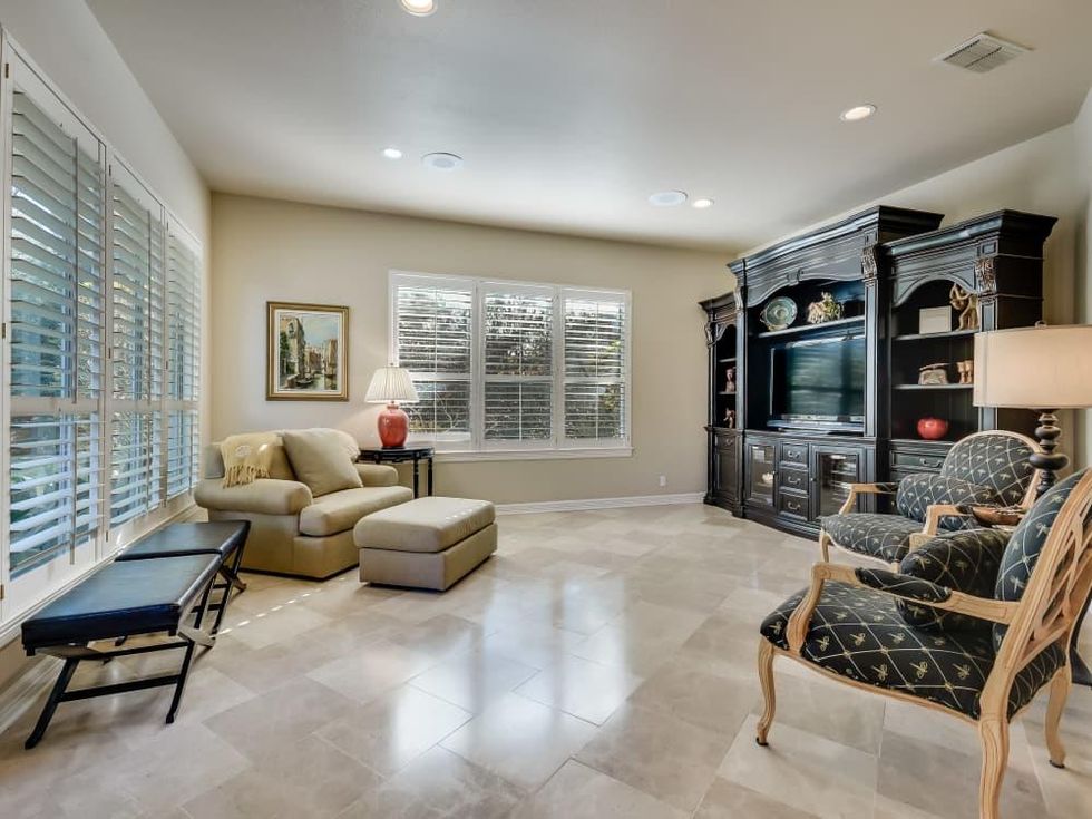 107 Limestone Oak San Antonio house for sale