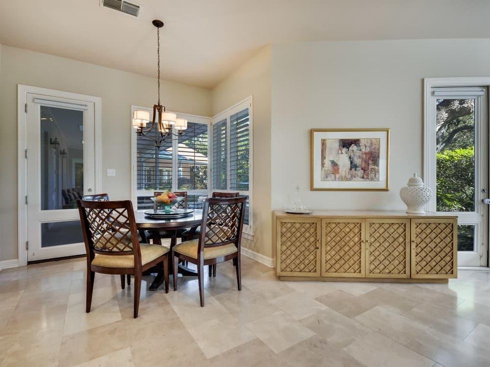 107 Limestone Oak San Antonio house for sale