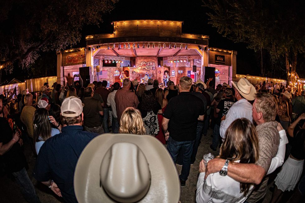 11th Street Cowboy Bar Bandera