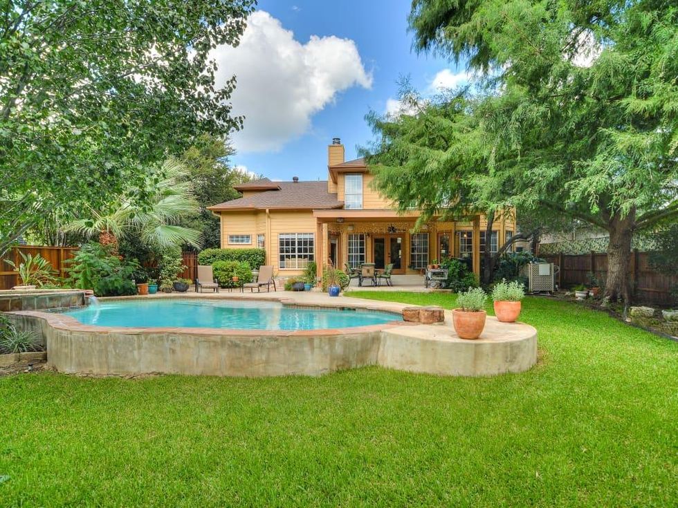 14 Greens Whisper San Antonio house for sale backyard