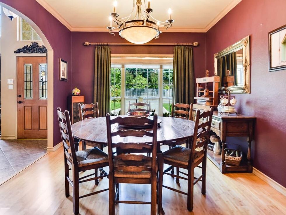 14 Greens Whisper San Antonio house for sale dining room