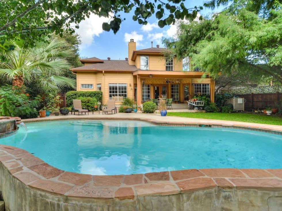 14 Greens Whisper San Antonio house for sale pool