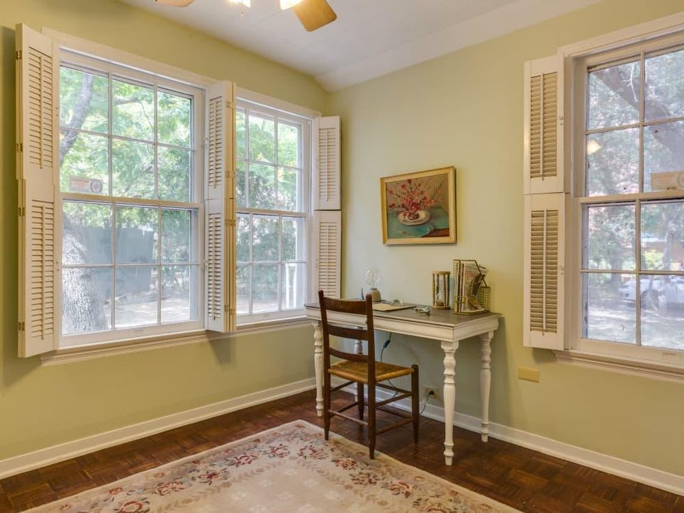 16 Ledge Ln San Antonio house for sale bedroom