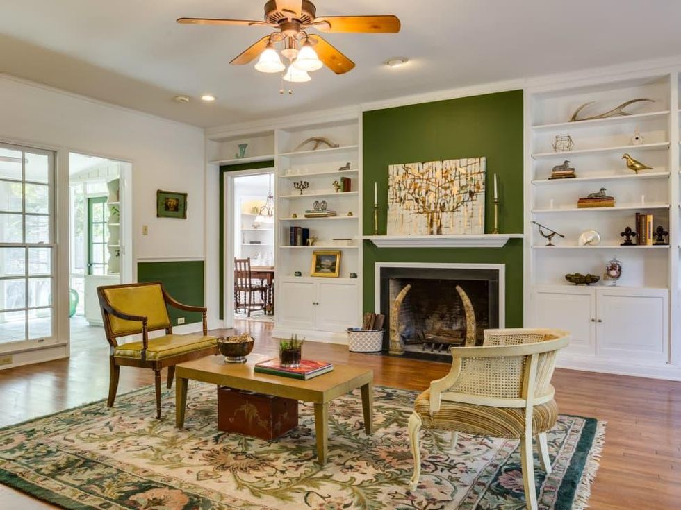 16 Ledge Ln San Antonio house for sale living room