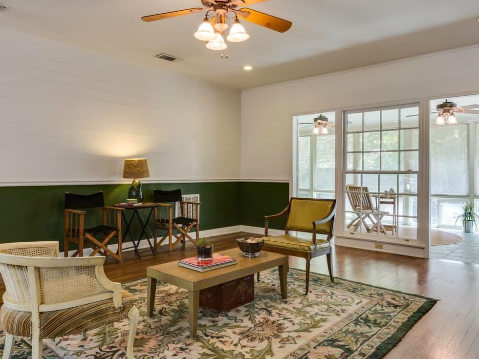 16 Ledge Ln San Antonio house for sale living room