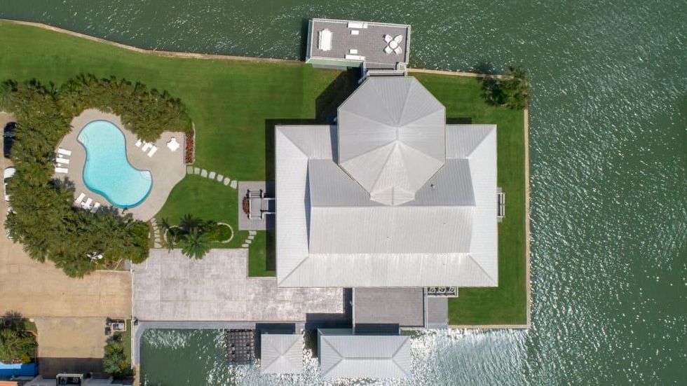 16502 Bayfront Dr. Galveston Welcome Wilson home