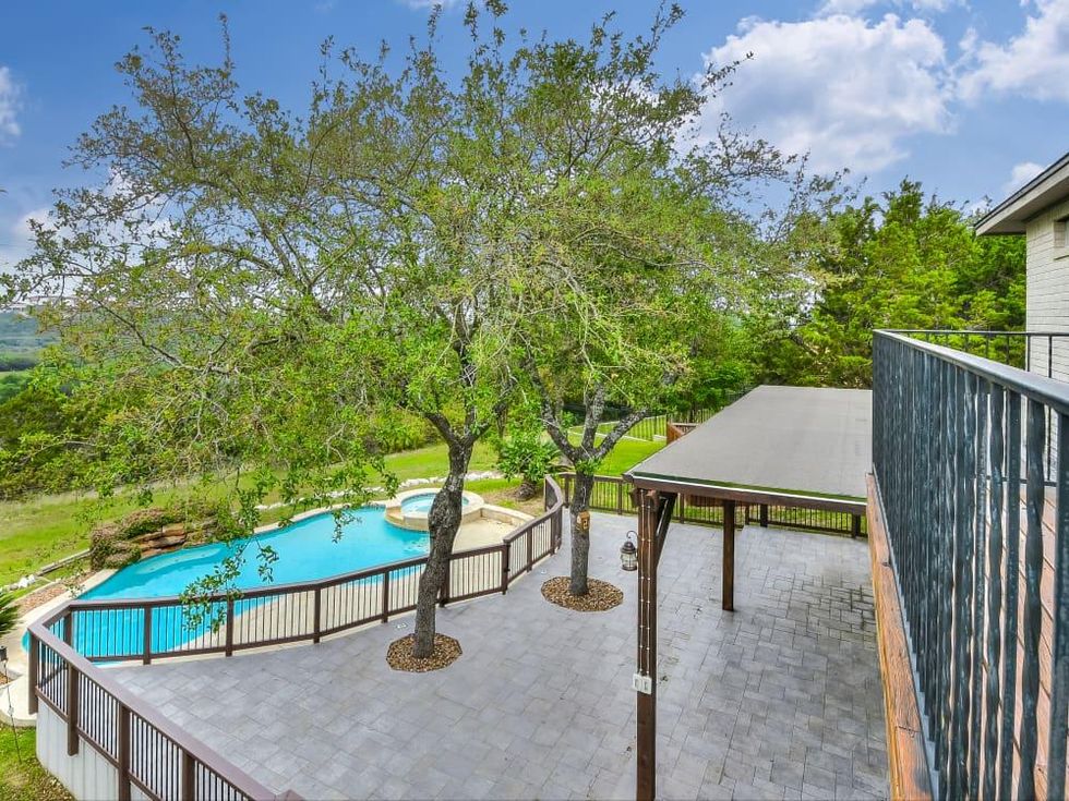 16863 Mossford San Antonio house for sale