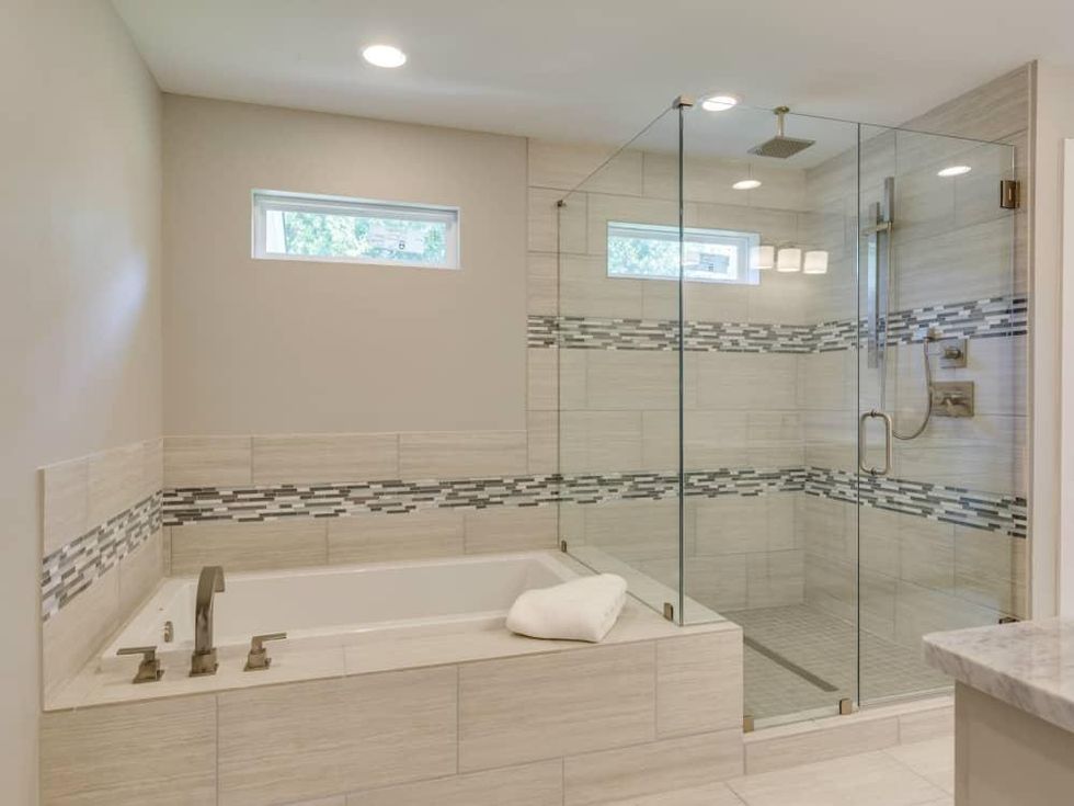 1922 Flamingo San Antonio house for sale bathroom