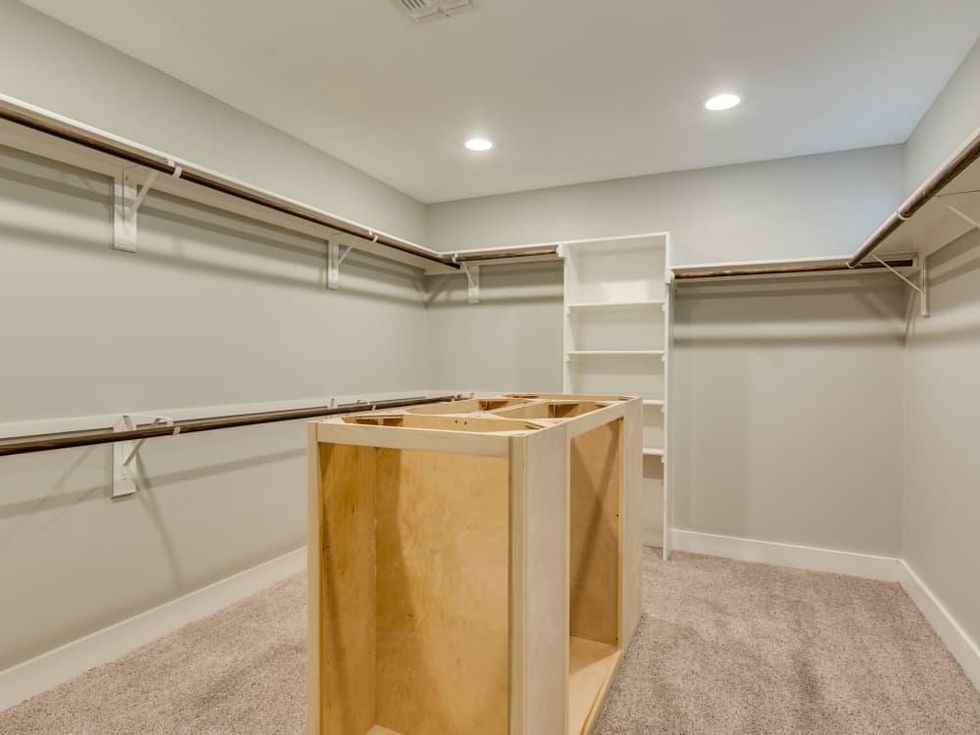 1922 Flamingo San Antonio house for sale closet