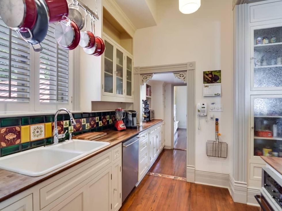 202 Madison San Antonio house for sale kitchen