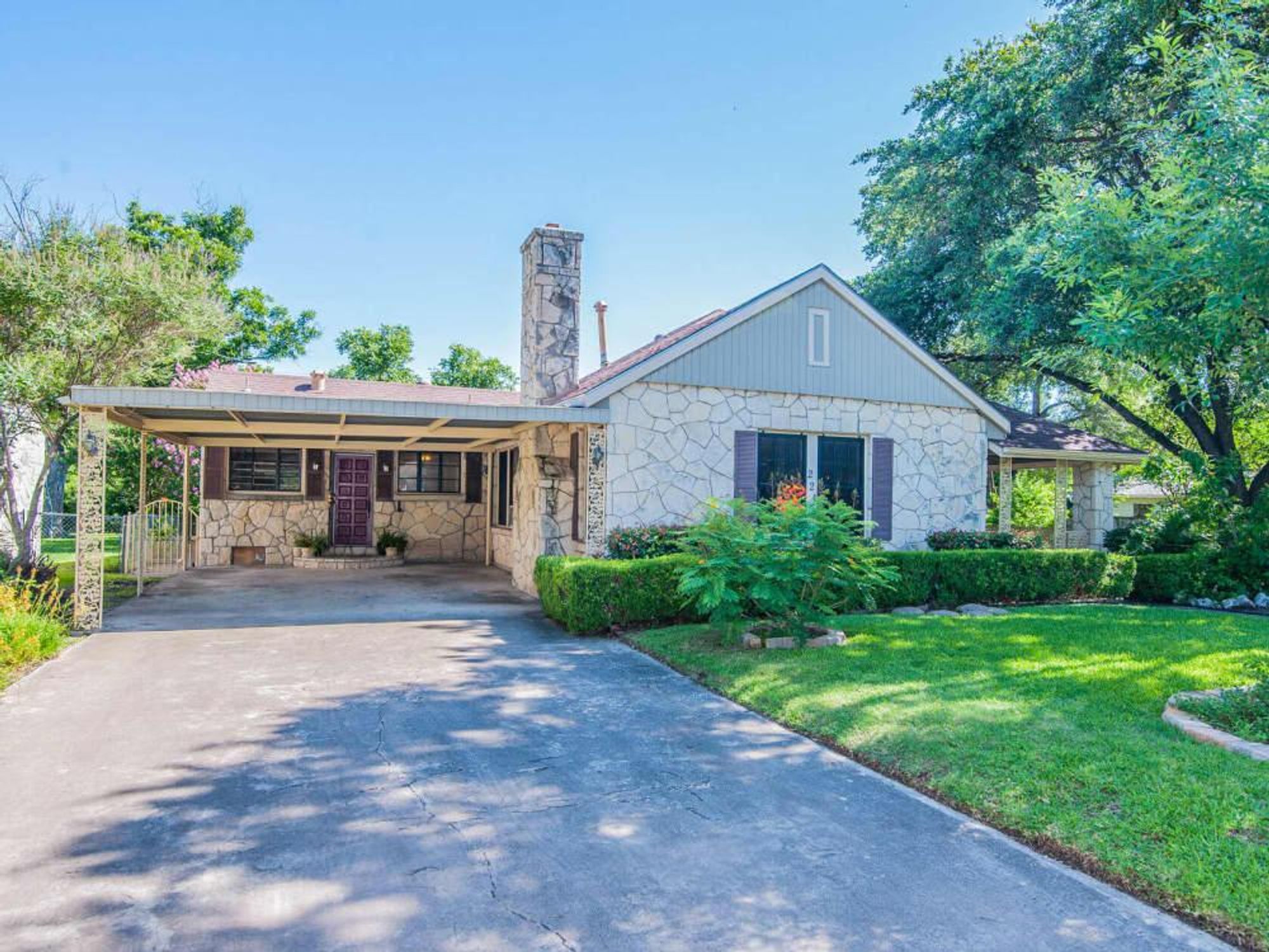 221 Hermine San Antonio home