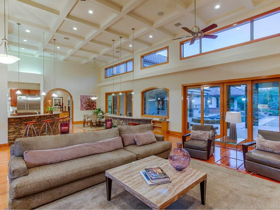 22334 Angostura San Antonio house for sale living room