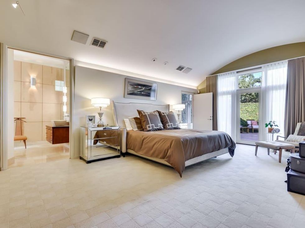 23 Oak Hill San Antonio house for sale bedroom
