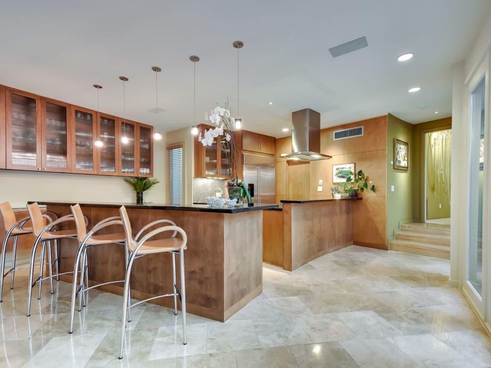23 Oak Hill San Antonio house for sale kitchen