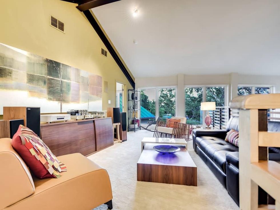 23 Oak Hill San Antonio house for sale living room