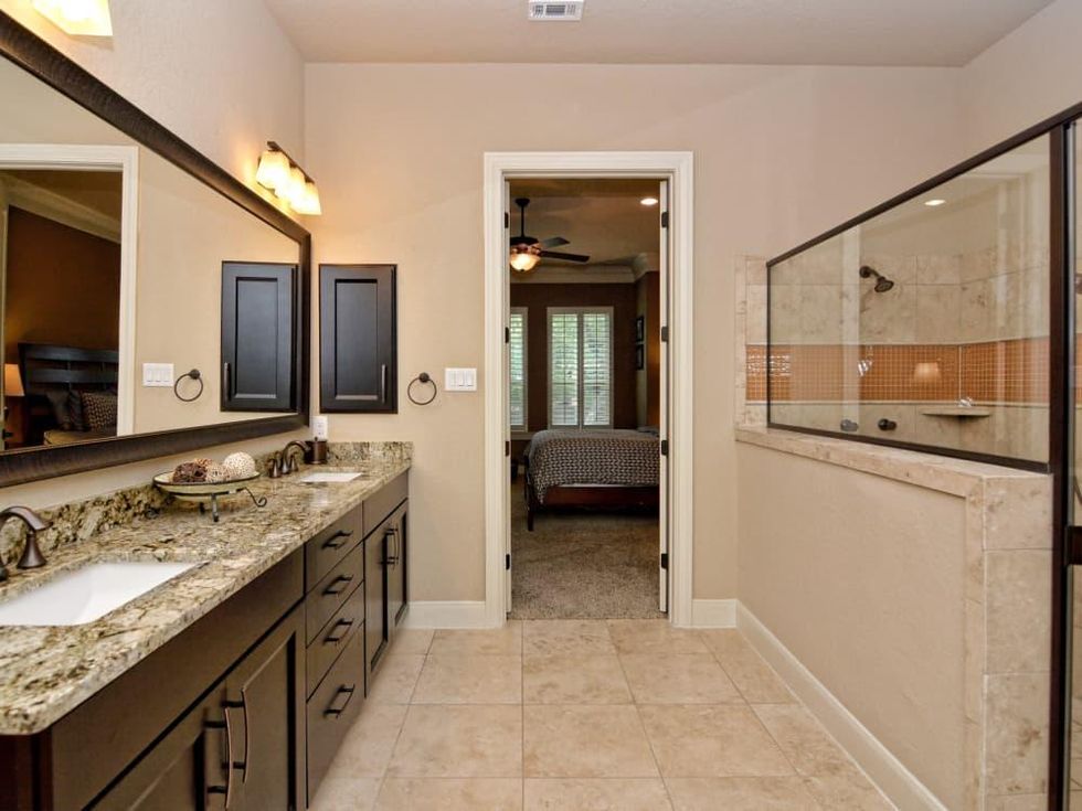 24323 Arboles Verdes San Antonio house for sale bathroom