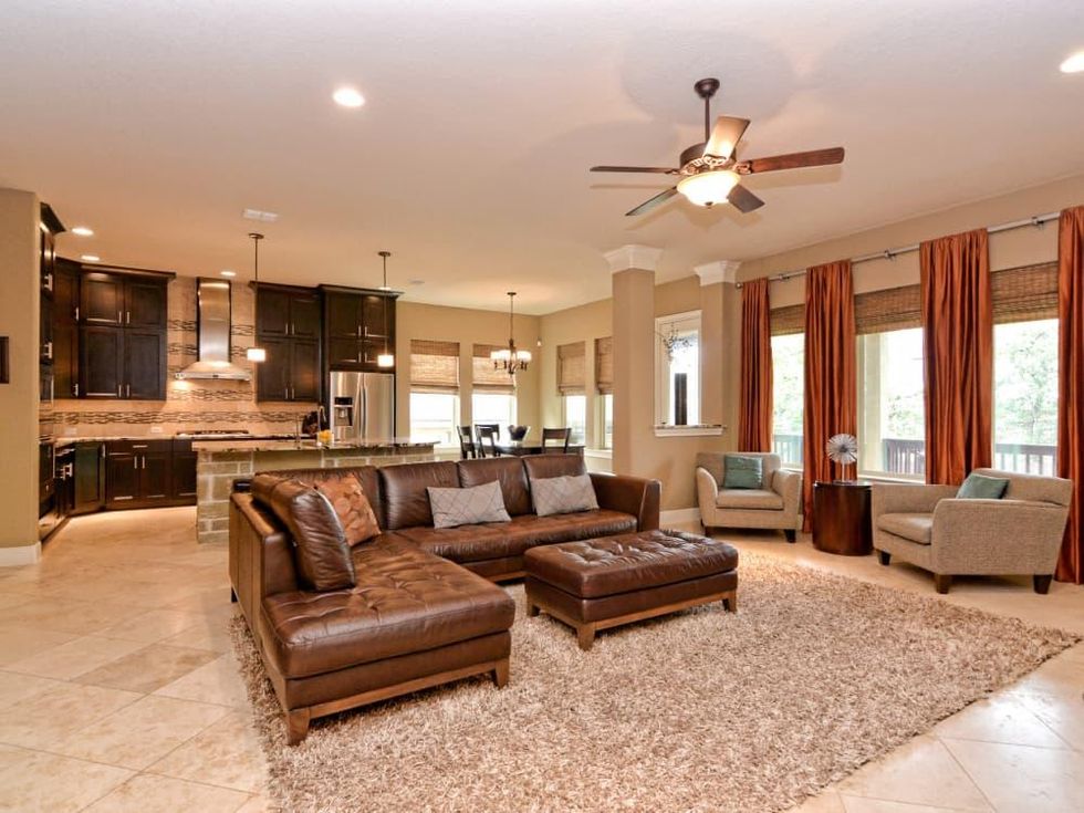 24323 Arboles Verdes San Antonio house for sale living room