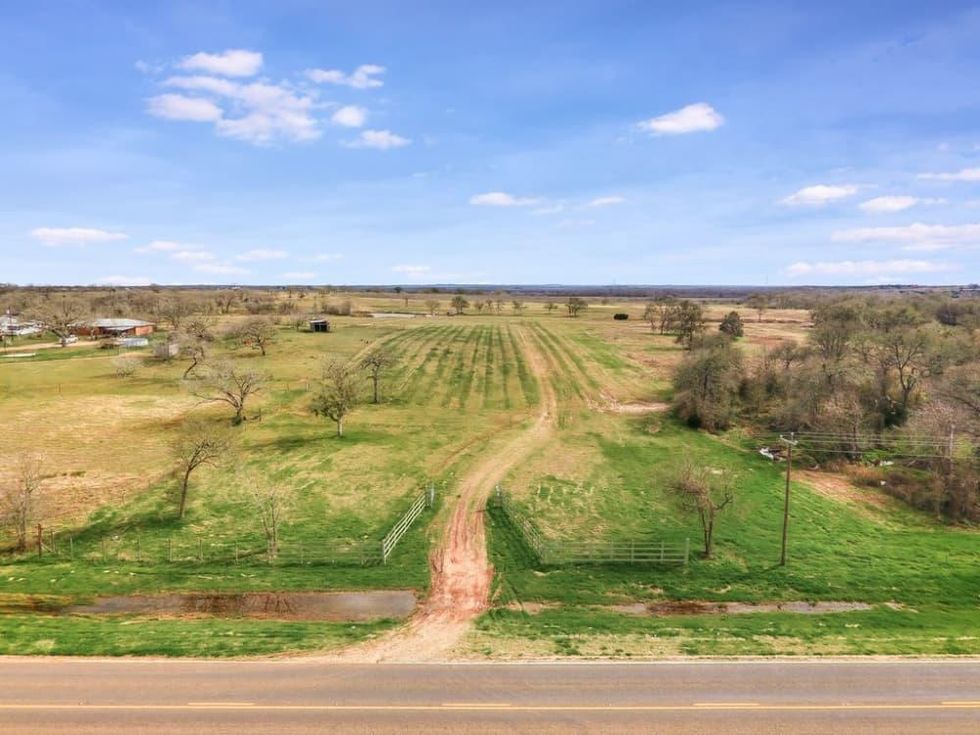 289 FM 672 Dale acreage for sale