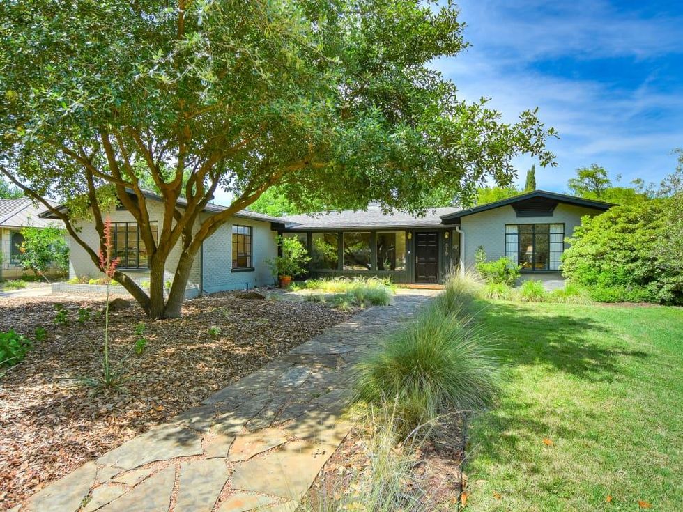 319 Nottingham San Antonio house for sale