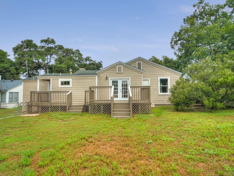 408 Funston San Antonio house for sale backyard