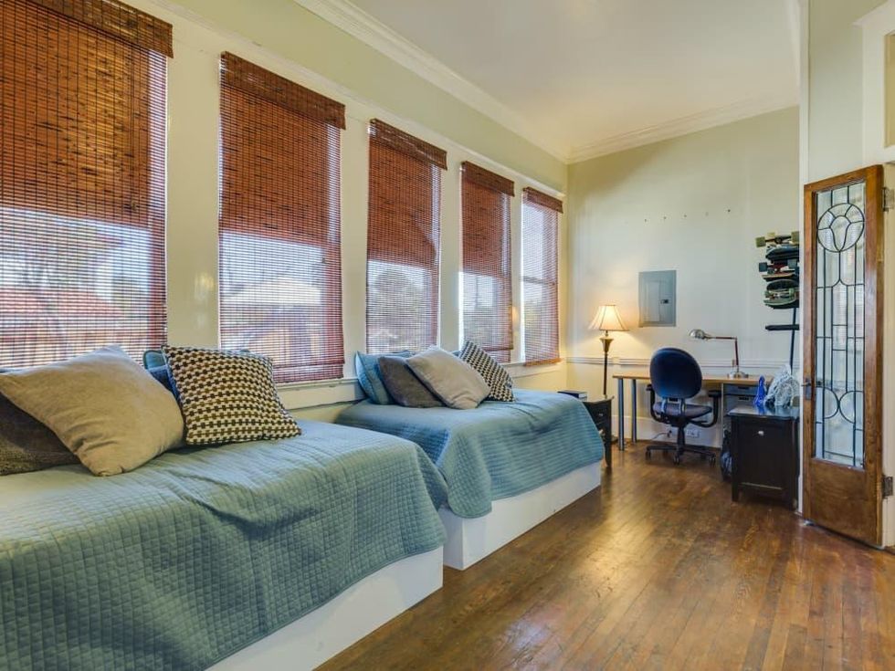 415 French Pl San Antonio house for sale study