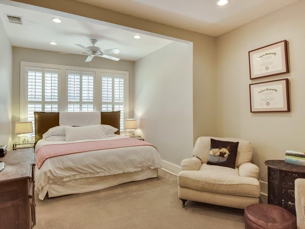 423 Queen Anne San Antonio house for sale bedroom