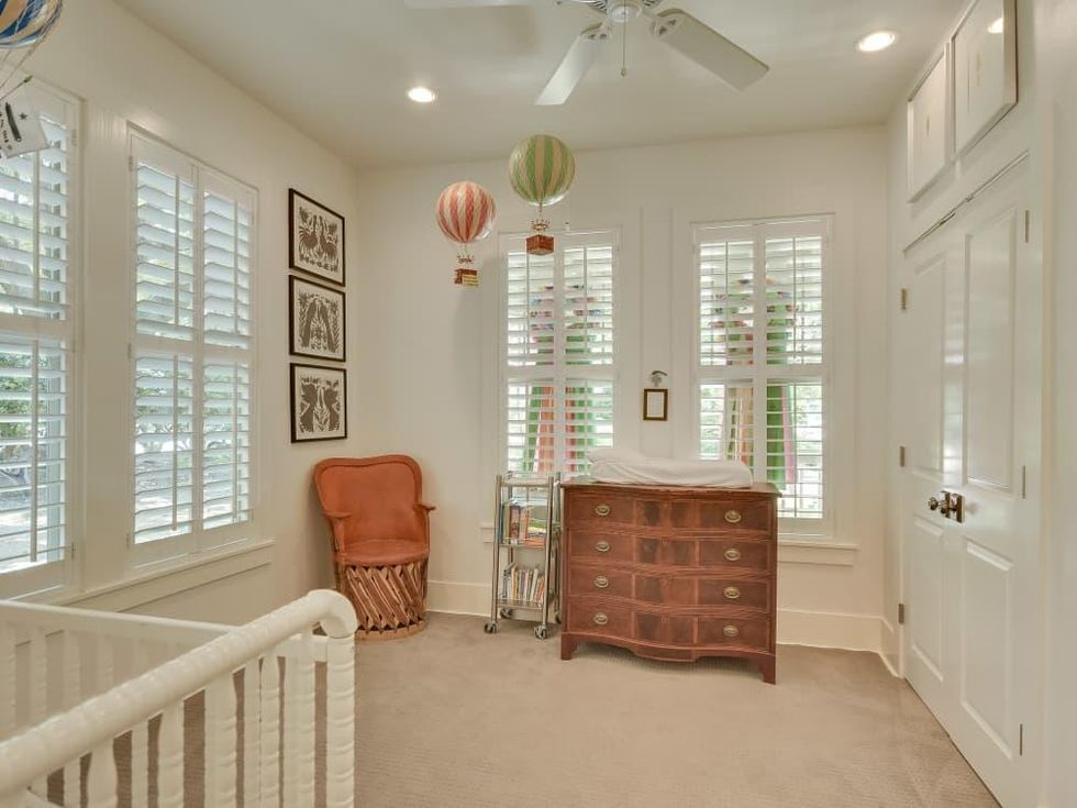 423 Queen Anne San Antonio house for sale bedroom