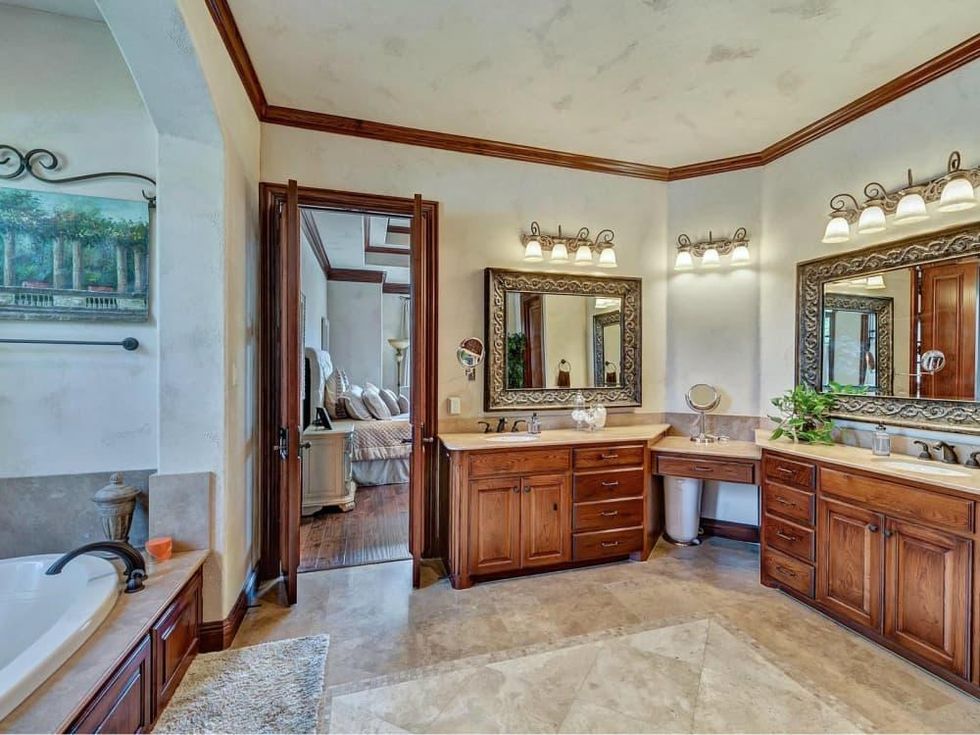 4649 Saint Laurent Court