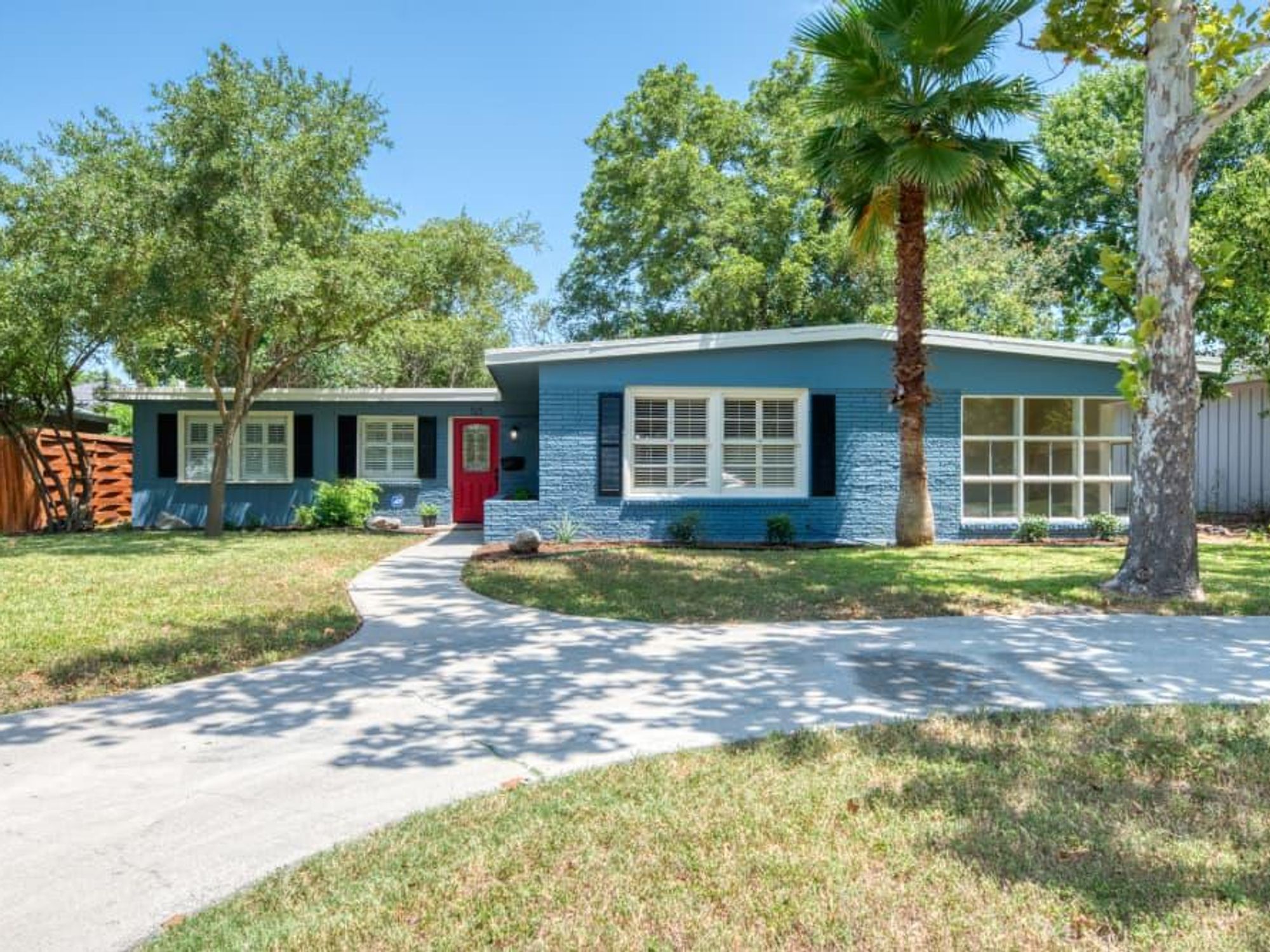 523 Brightwood Place San Antonio home for sale