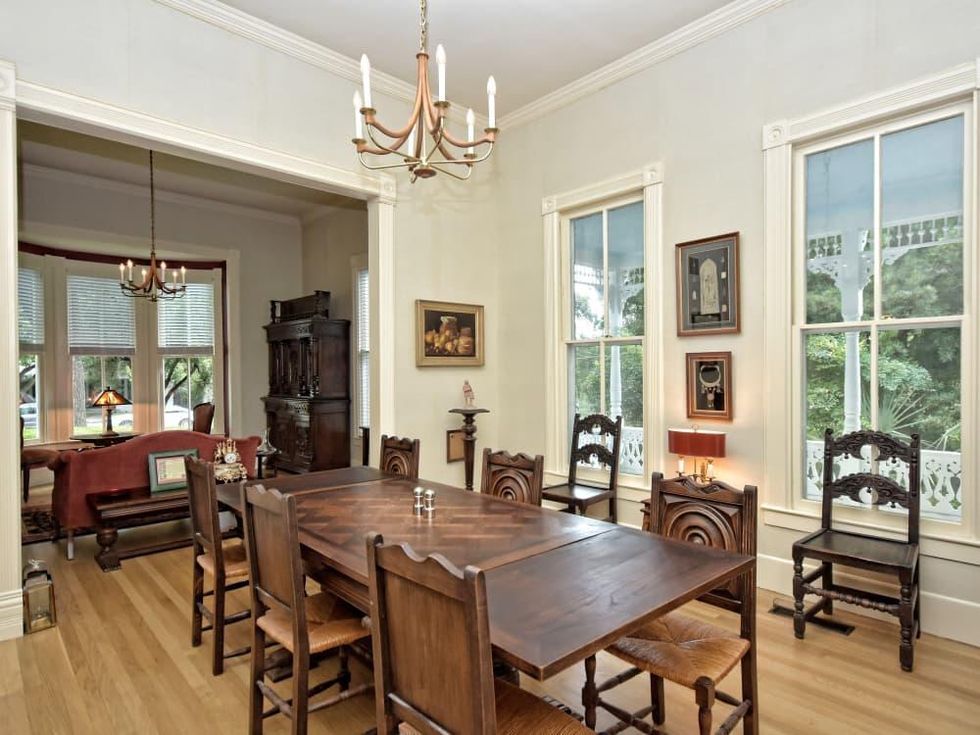 581 Coll New Braunfels house for sale dining room