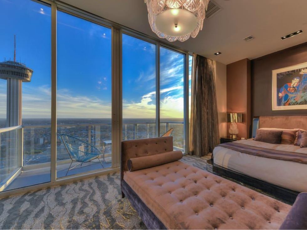 610 Market St San Antonio condo for sale bedroom