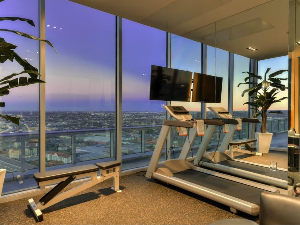 610 Market St San Antonio condo for sale gym