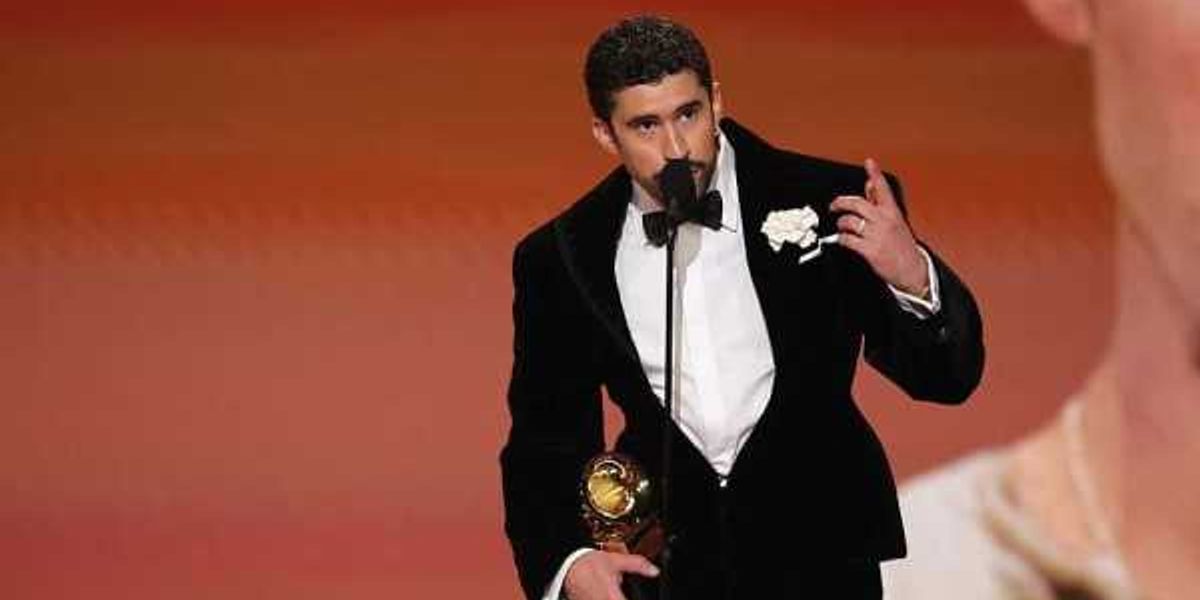 Dangerous Bunny La Casita pop-up in San Antonio sparks backlash Dangerous Bunny La Casita pop-up in San Antonio sparks backlash