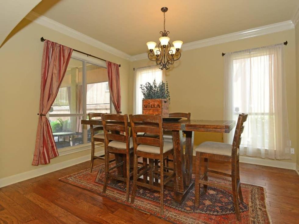 7111 Bethencourt San Antonio house for sale dining room
