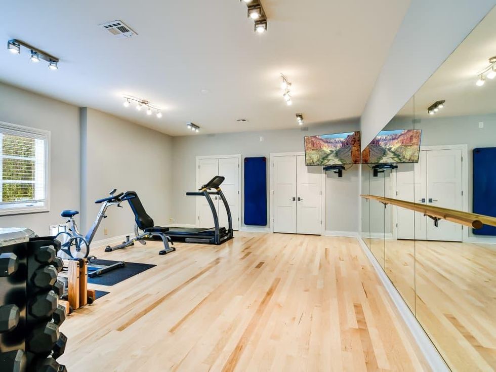 723 Elizabeth San Antonio house for sale gym