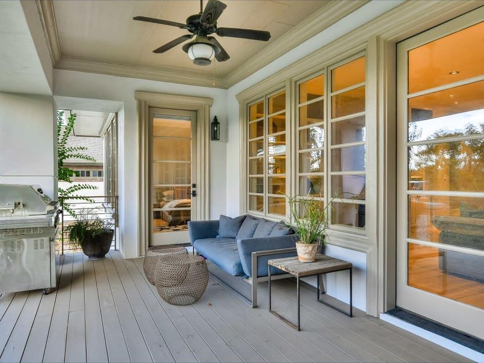 723 Elizabeth San Antonio house for sale porch