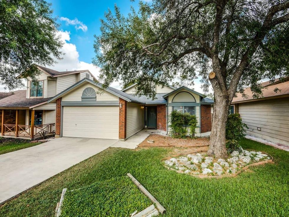 7331LongingTrail_Ext1