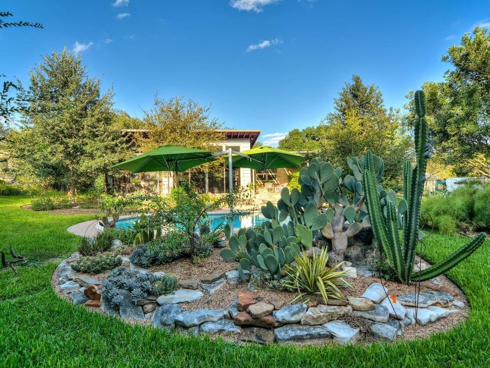 7519 Quail Run San Antonio house for sale backyard