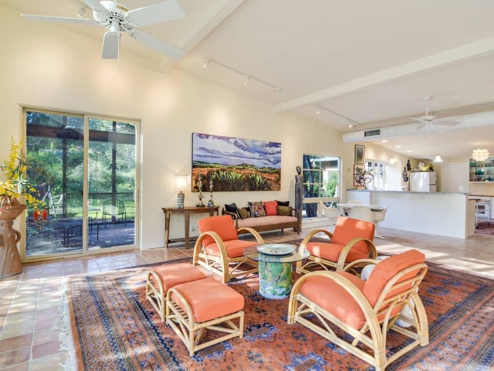 7519 Quail Run San Antonio house for sale living room