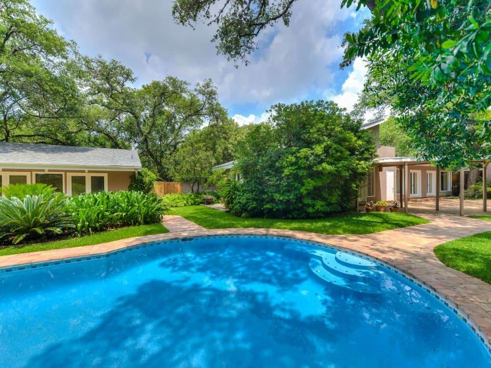 7887 New Braunfels San Antonio house for sale backyard
