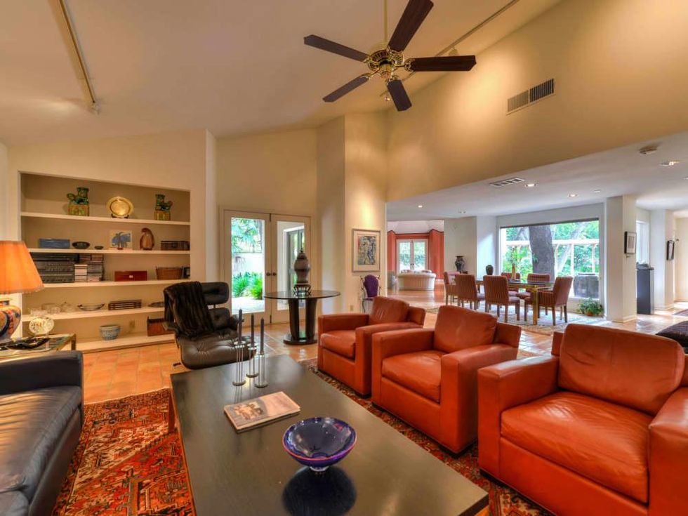 7887 New Braunfels San Antonio house for sale living room