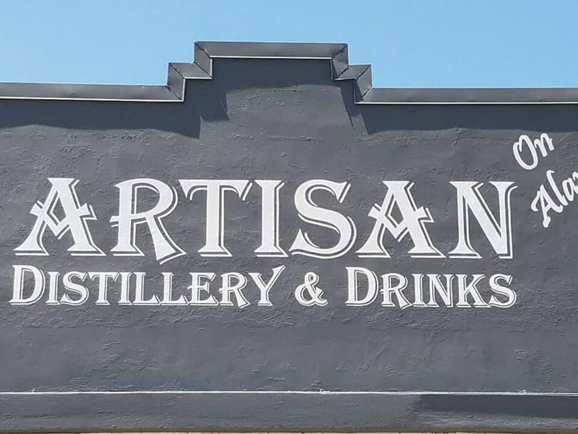 Artisan Distillery and Drinks San Antonio cocktail lounge