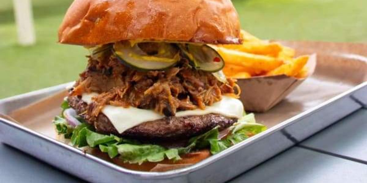 12 San Antonio cooks battle it out in annual Burger Showdown 12 San Antonio cooks battle it out in annual Burger Showdown