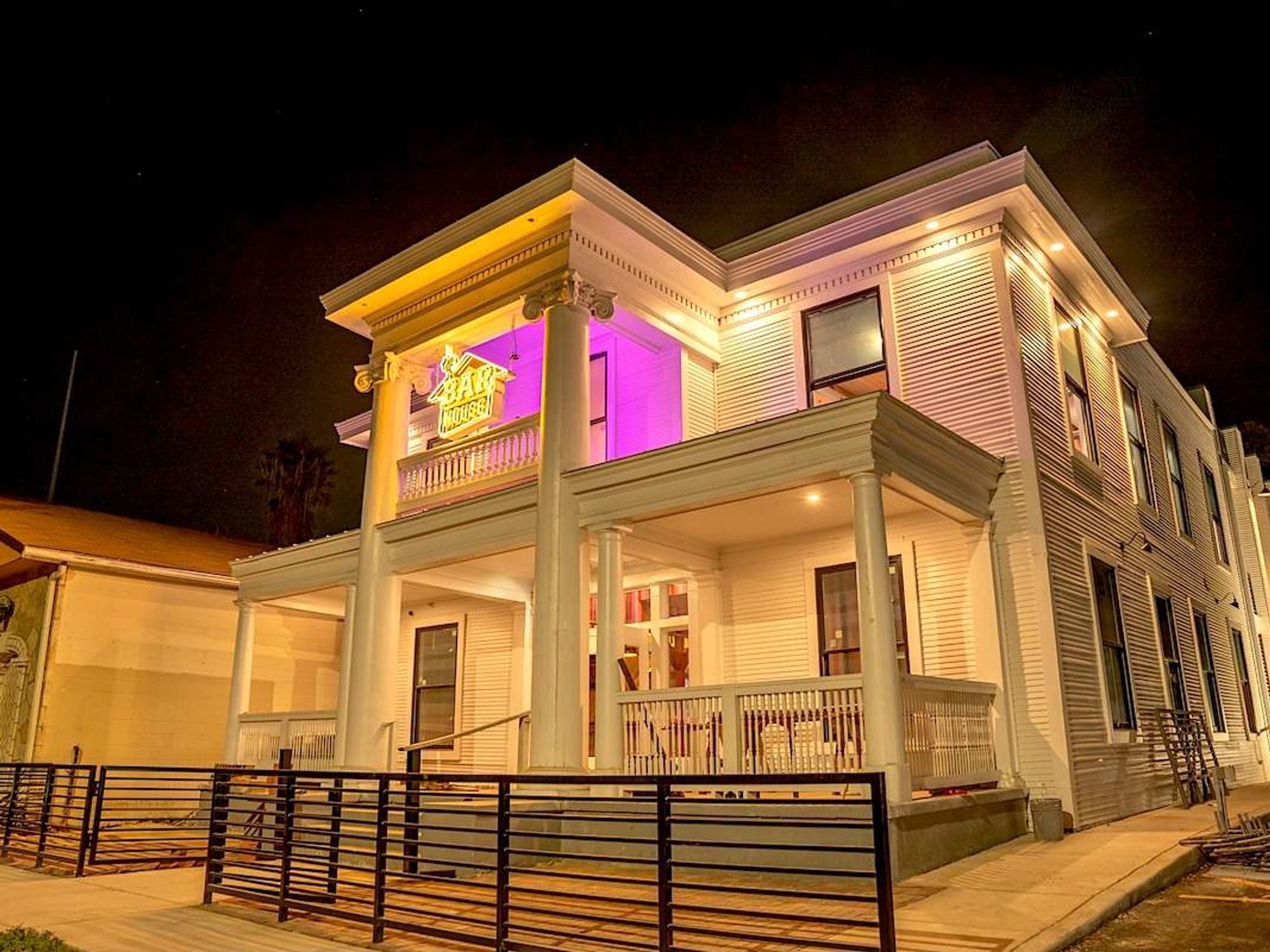 Bar House San Antonio