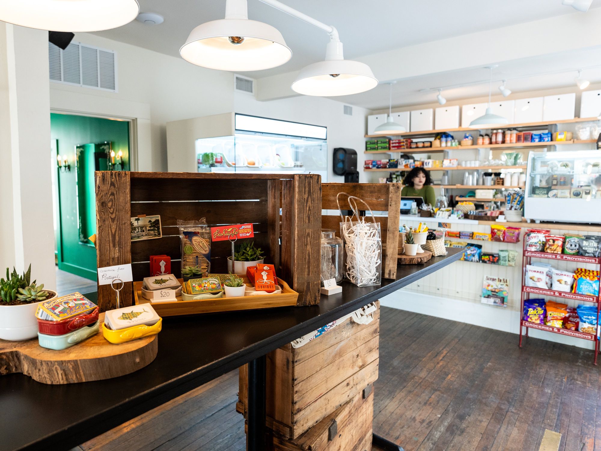 Bar Loretta Market interior
