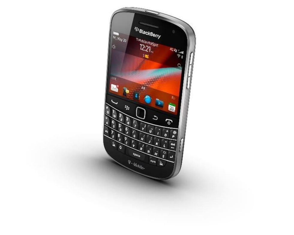Blackberry Bold 4G cell phone