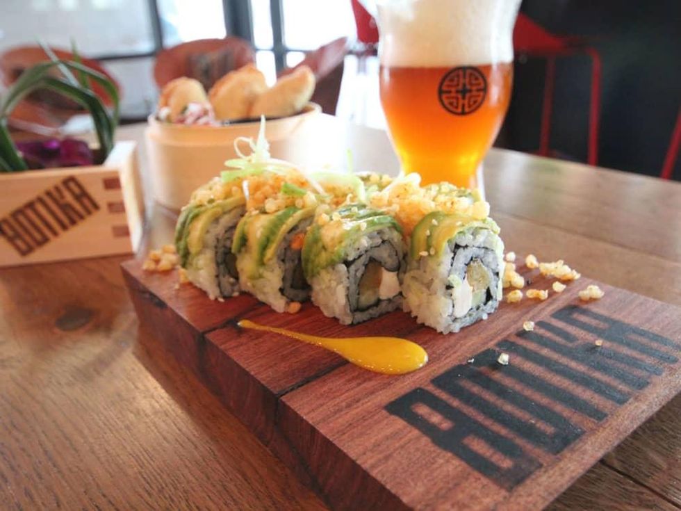 Botika San Antonio restaurant Pearl sweet plantain uramaki roll